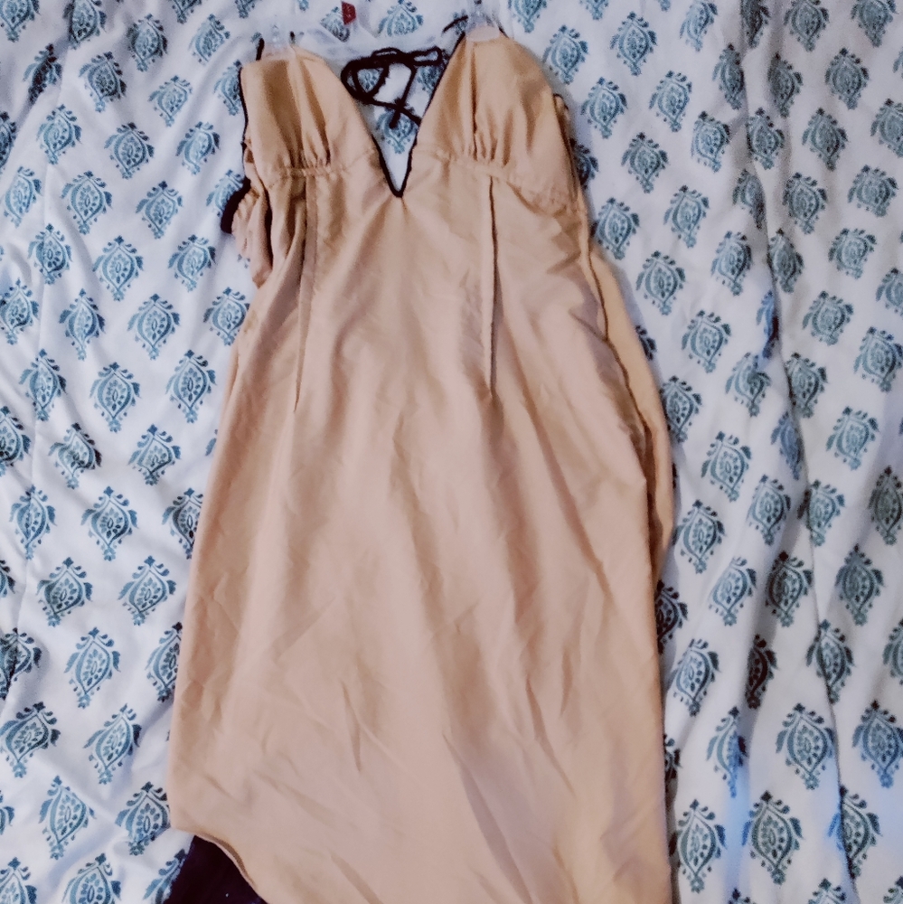 Dress - Picture 10 of 11